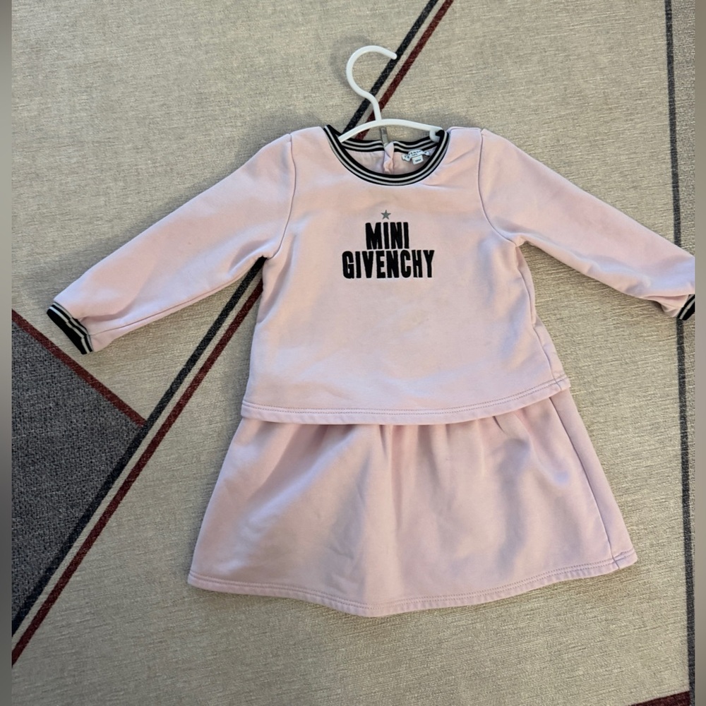 Mini Givenchy pink dress